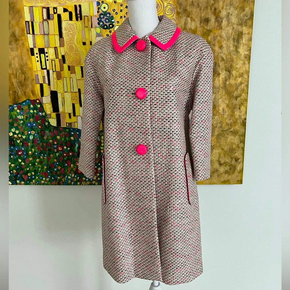 KATE SPADE Carrie’s Pink Tweed Coat With Hot Pink Buttons Size 4